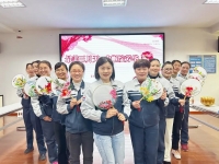 春風(fēng)十里，不如你笑顏！致最美的你們